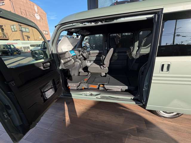 Honda N-VAN 9