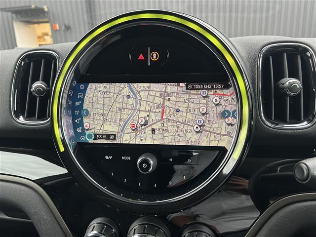 MINI Crossover 11