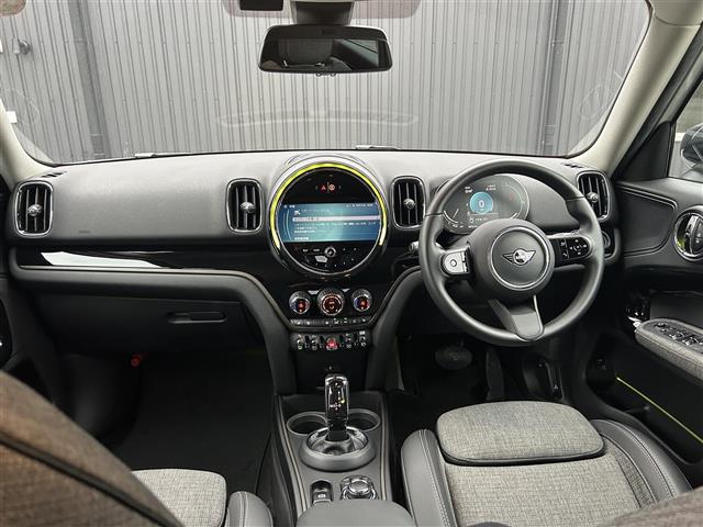 MINI Crossover 5