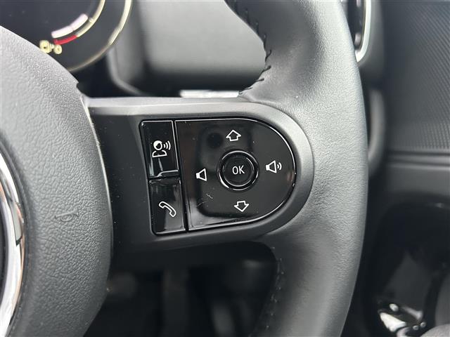 MINI Crossover 9