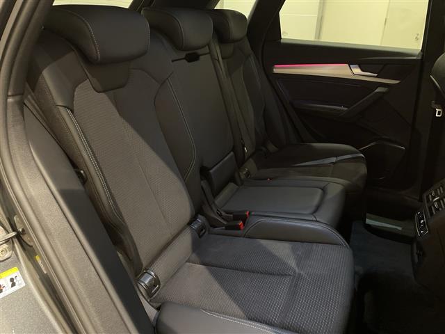 Audi Q5 4