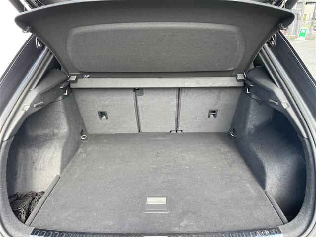 Audi Q3 11