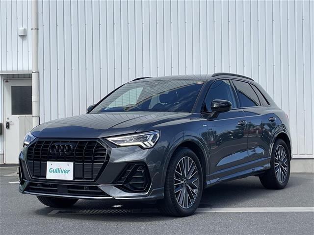 Audi Q3 4