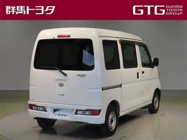 Daihatsu Hijet Cargo 3