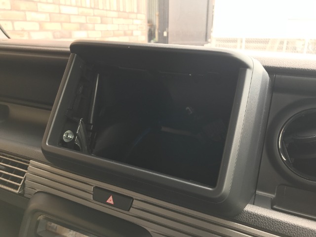 Honda N-VAN 12