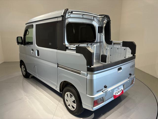 Daihatsu Hijet Deck Van 9