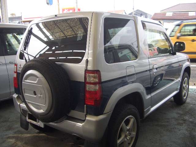 Mitsubishi Pajero Mini 3