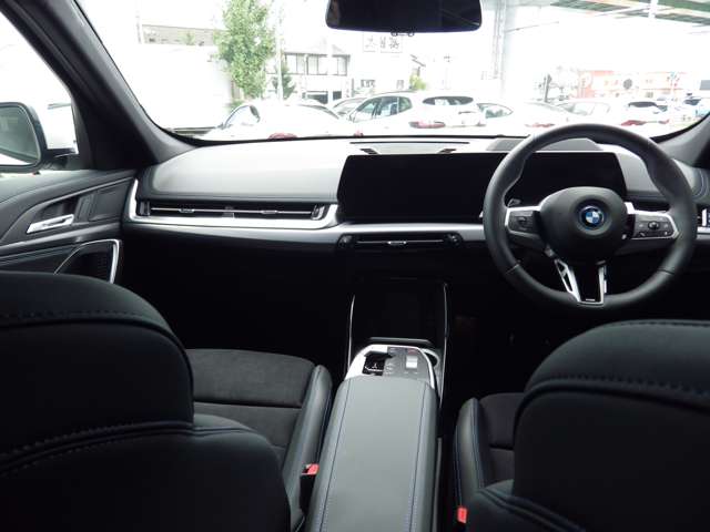 BMW iX1 4