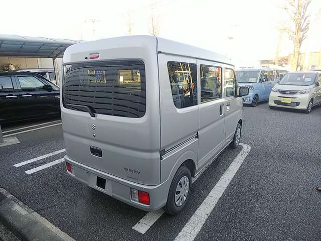 Suzuki Every 9