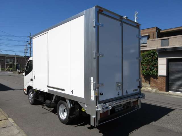 Toyota Dyna 12