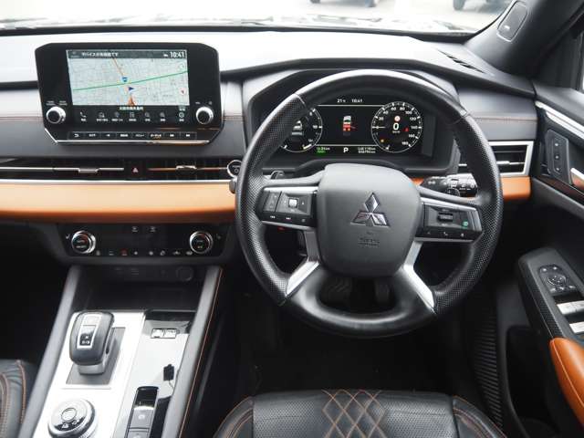 Mitsubishi Outlander 11