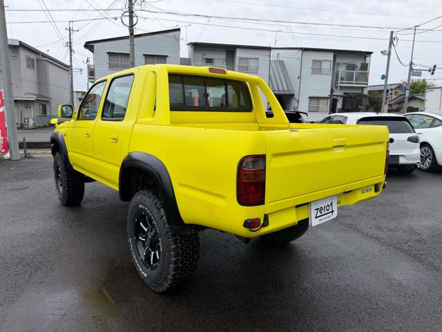 Toyota Hilux 6