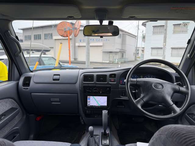 Toyota Hilux 8