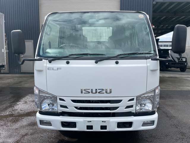 Isuzu Elf 2