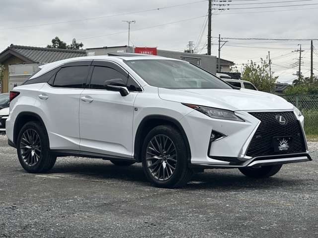 Lexus RX 9