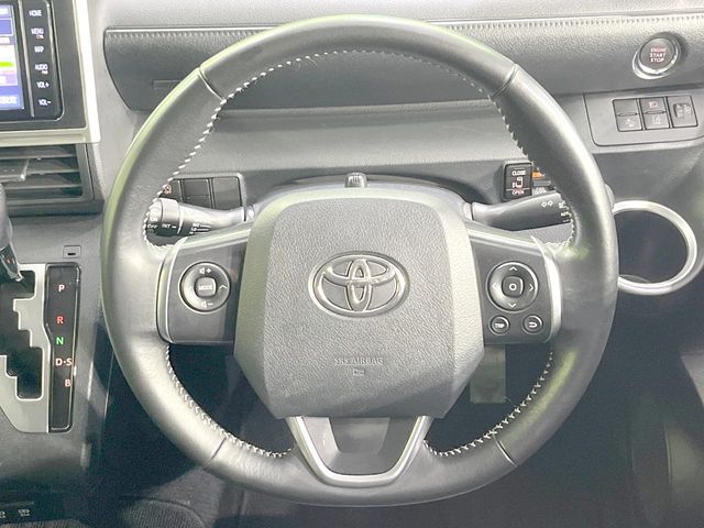 Toyota Sienta 12