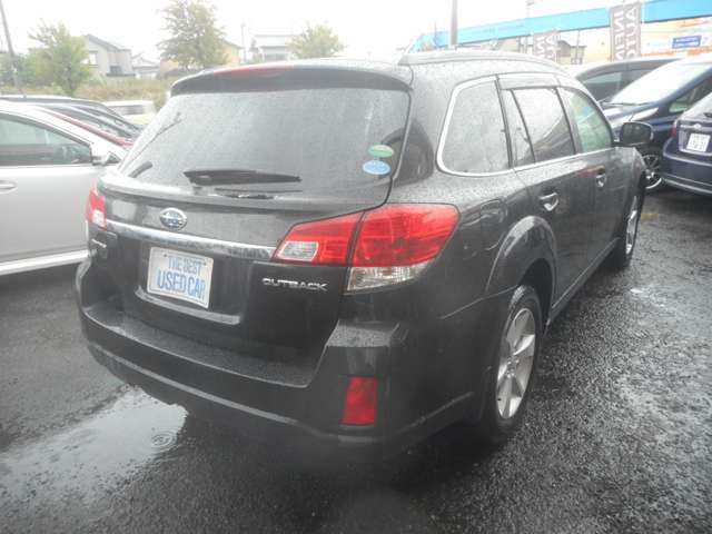 Subaru Legacy Outback 5