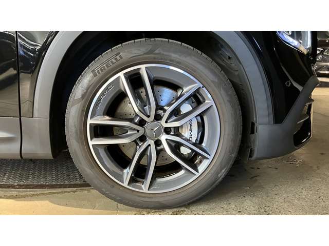 Mercedes-Benz GLB 8