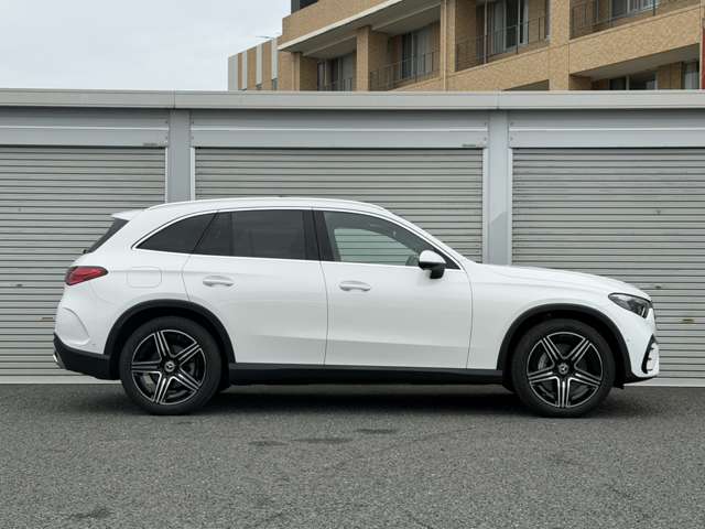 Mercedes-Benz GLC 10