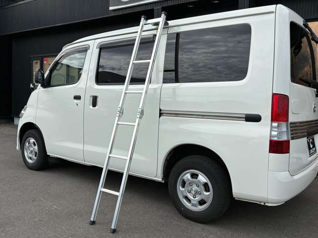 Toyota Light Ace Van 4