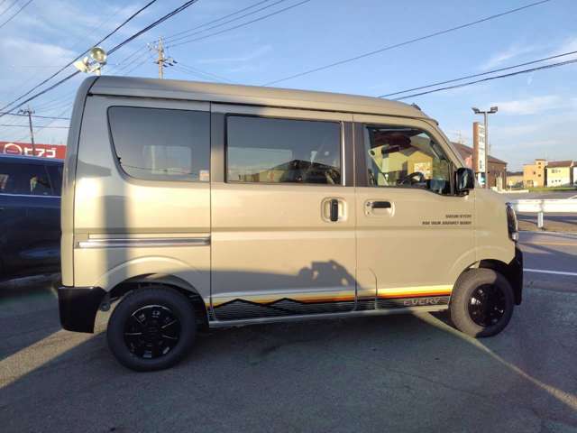 Suzuki Every 8