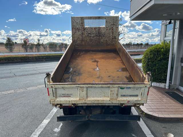 Mitsubishi Fuso Canter 11
