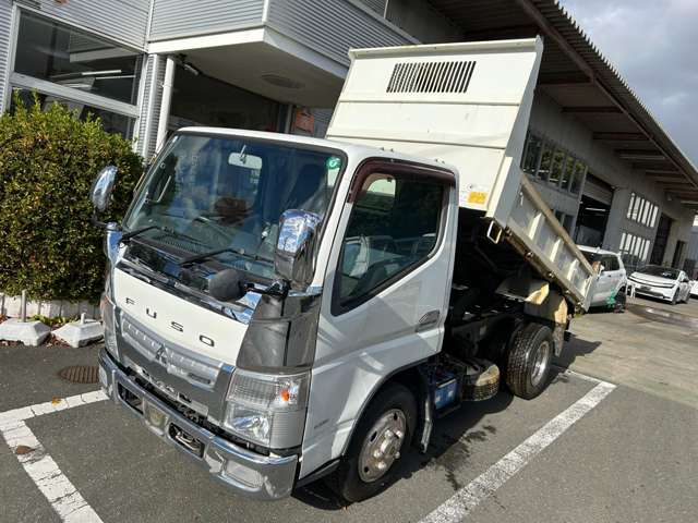 Mitsubishi Fuso Canter 2