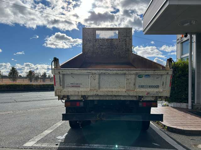 Mitsubishi Fuso Canter 10