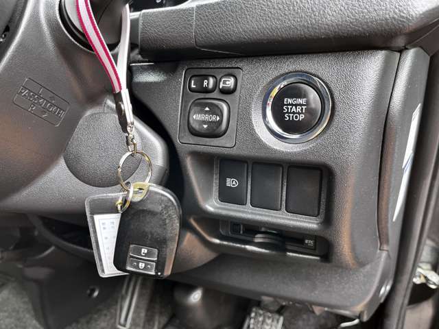 Toyota Hiace Van 12