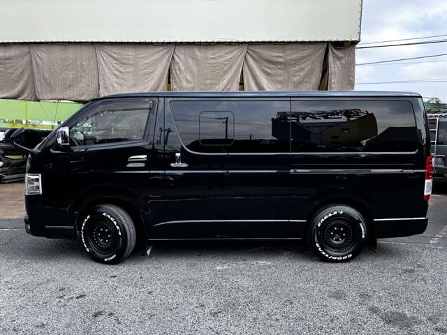 Toyota Hiace Van 6