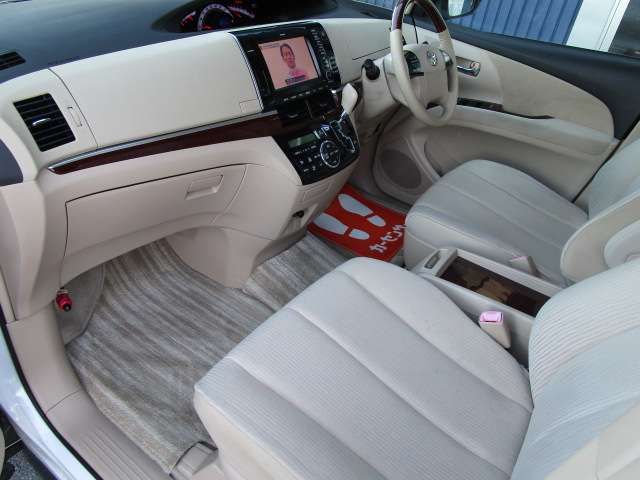 Toyota Estima 5