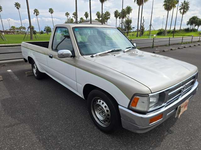 Toyota Hilux 11