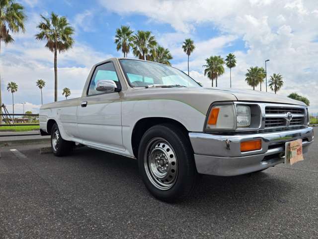 Toyota Hilux 9