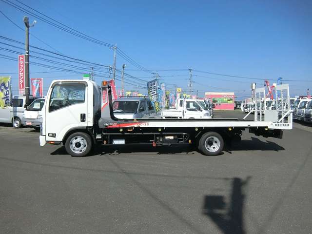 Isuzu Elf 3