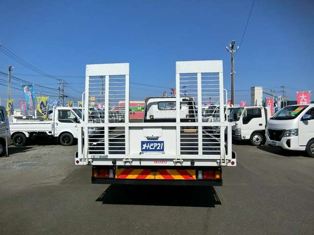 Isuzu Elf 5