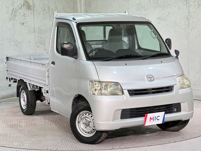 Toyota Light Ace Truck 2