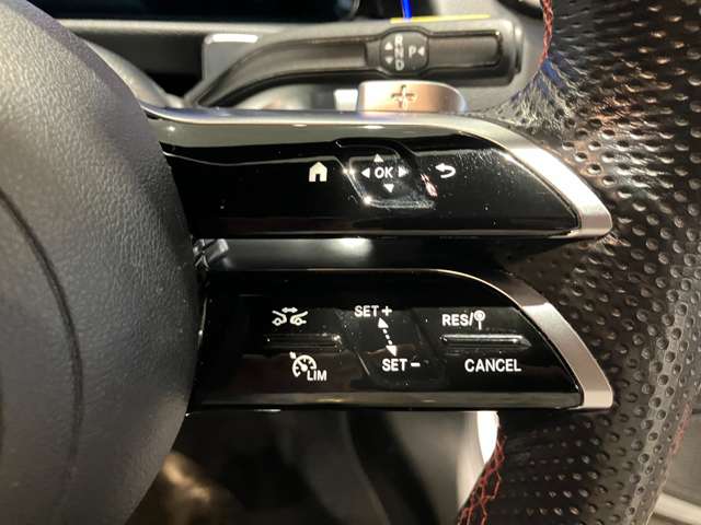 Mercedes-Benz GLB 12