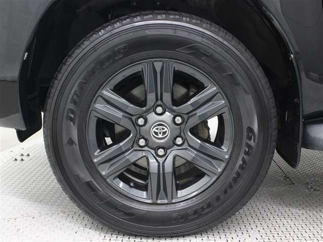 Toyota Hilux 11