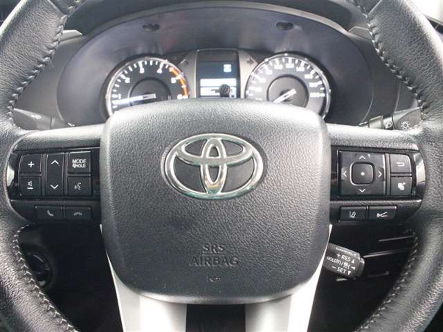 Toyota Hilux 7