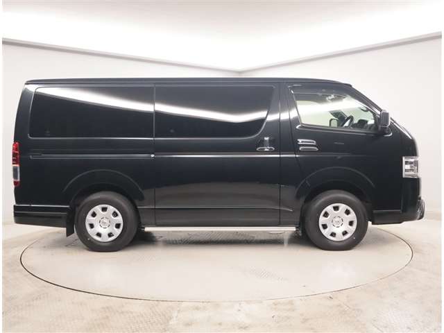 Toyota Hiace Van 2