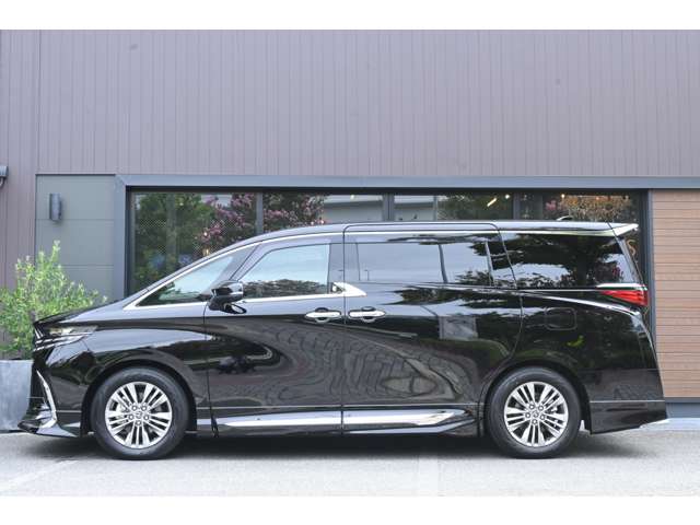 Toyota Alphard 2