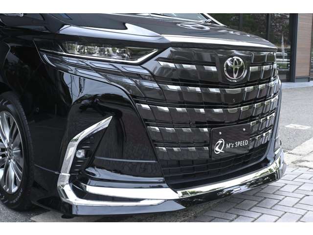 Toyota Alphard 8