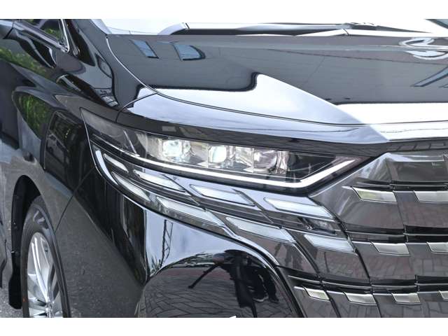 Toyota Alphard 10