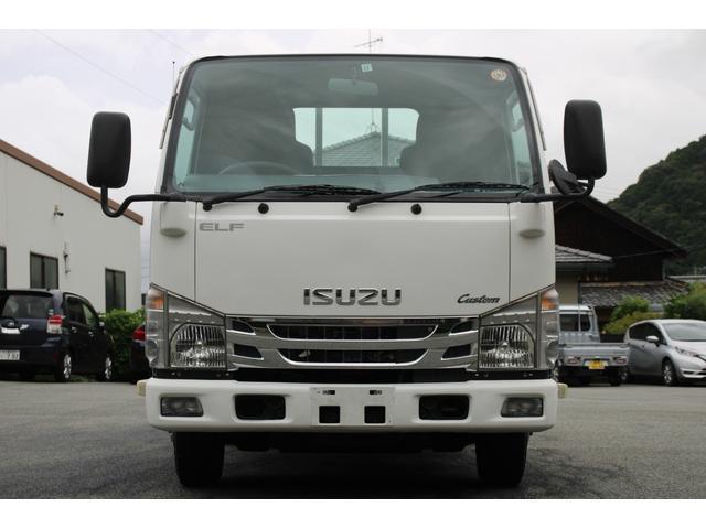 Isuzu Elf 2