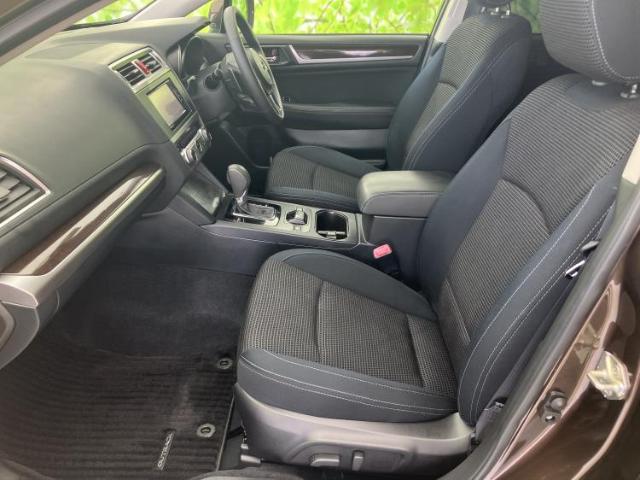 Subaru Legacy Outback 8