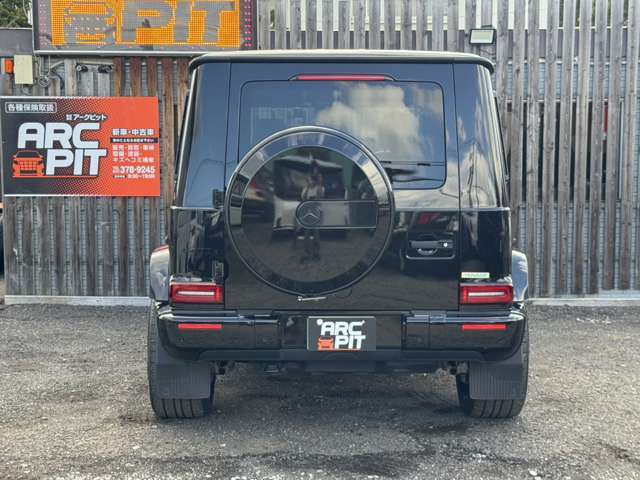 Mercedes-Benz G-Class 11