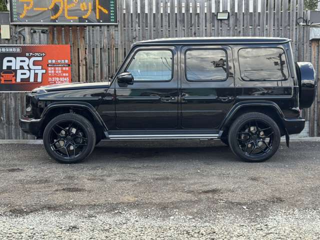 Mercedes-Benz G-Class 9