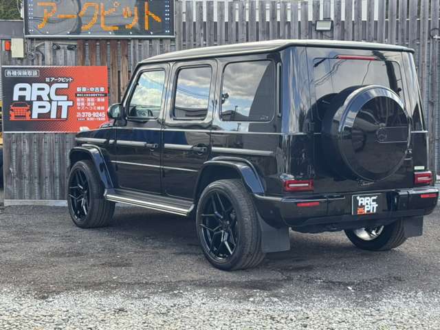 Mercedes-Benz G-Class 10