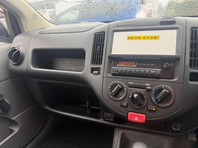 Nissan AD 10