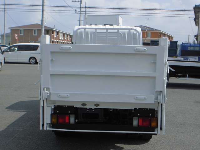 Isuzu Elf 5